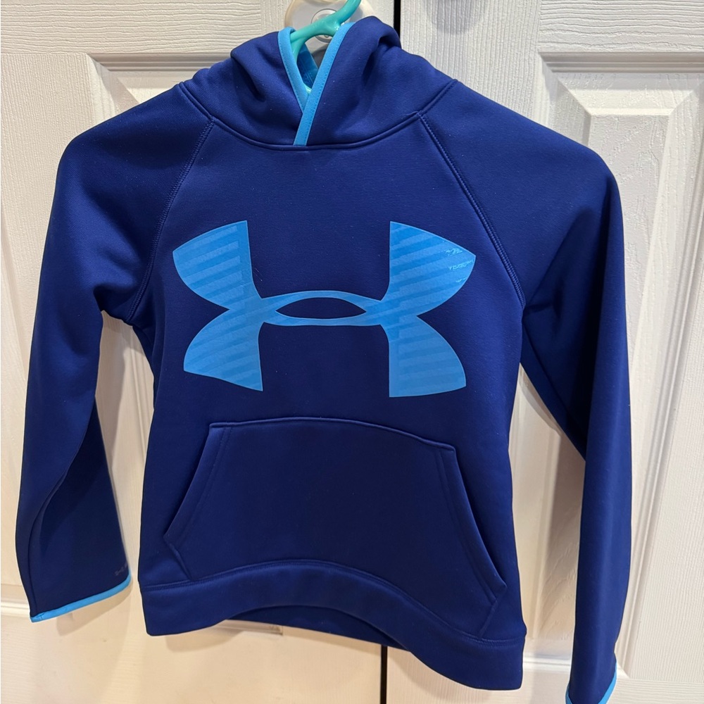 Under armour hoodie youth small